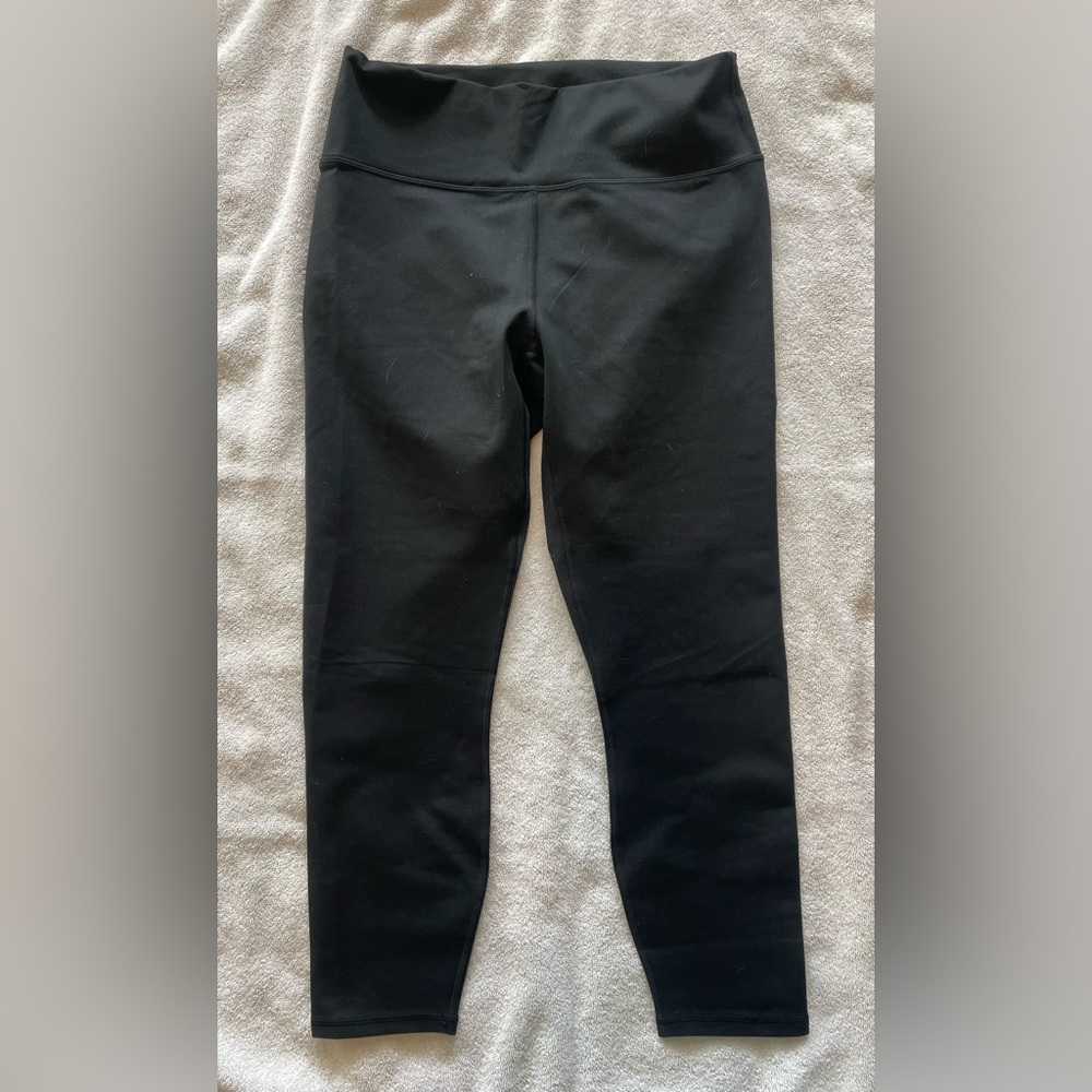 NEW- Fabletics Women’s High-waisted Solid Powerhold 7/8 leggings